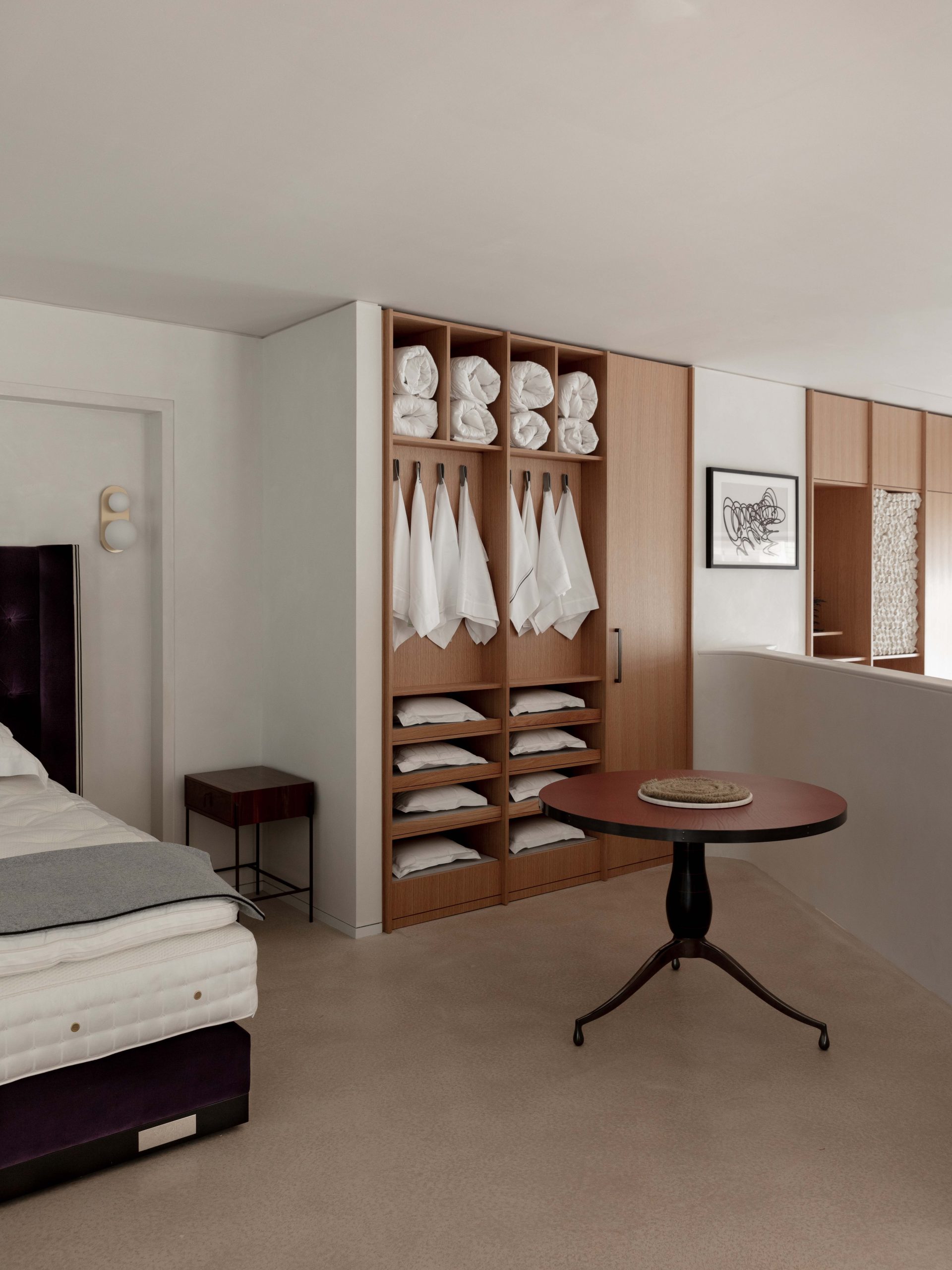 Carter Owers – Savoir Beds Showroom