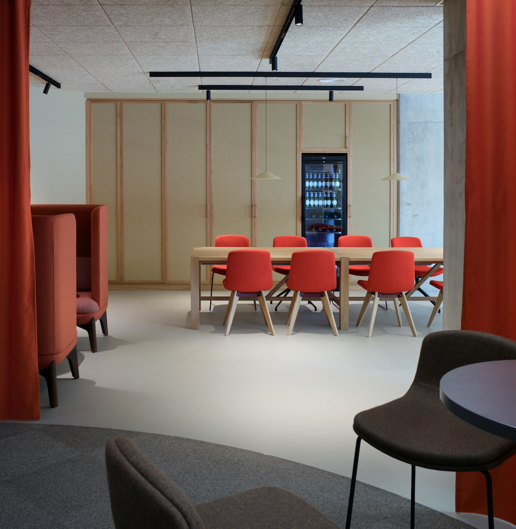 Carter Owers – Orangebox Showroom